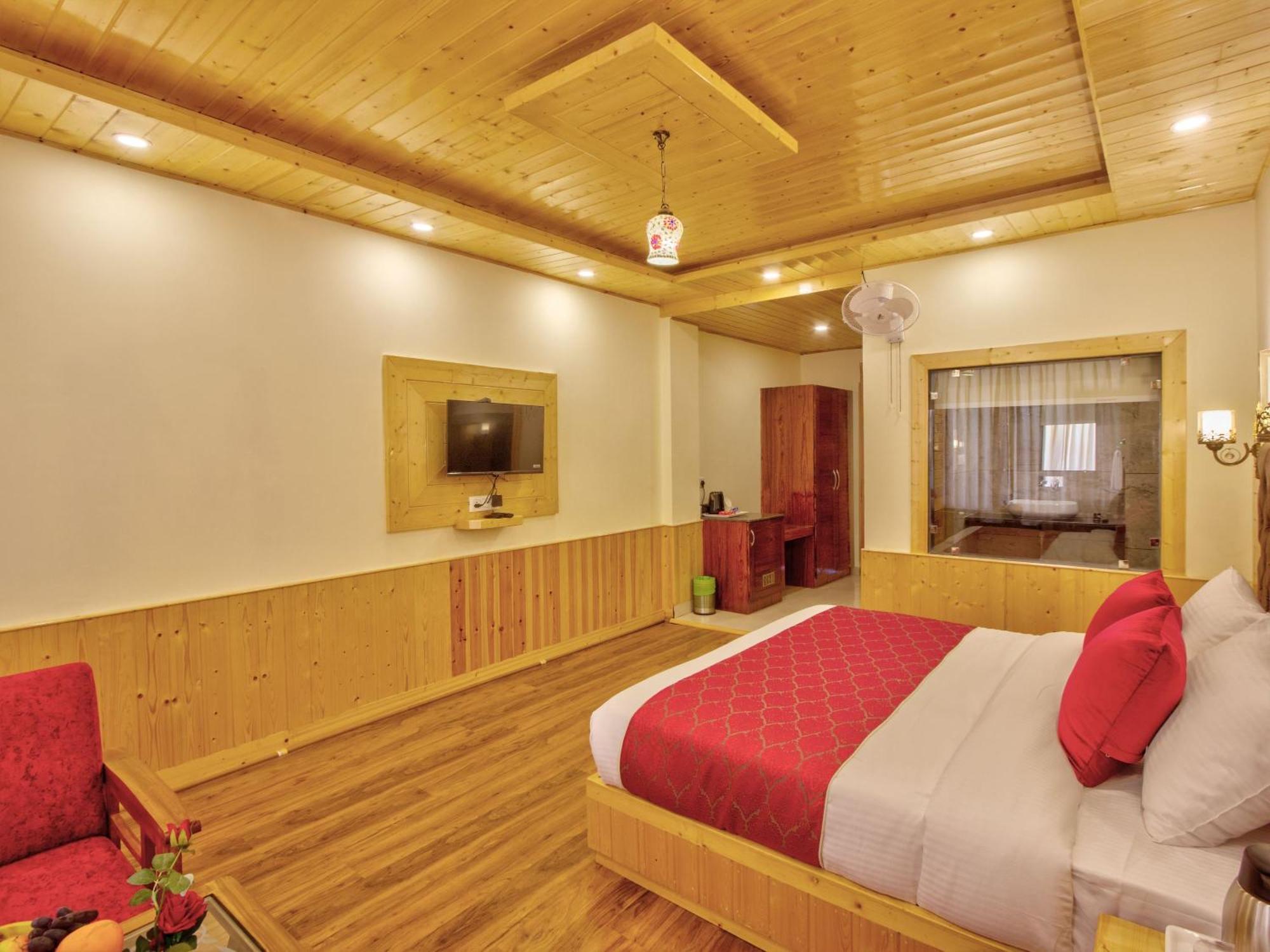 Hotel Swastik Grand Manali Zewnętrze zdjęcie
