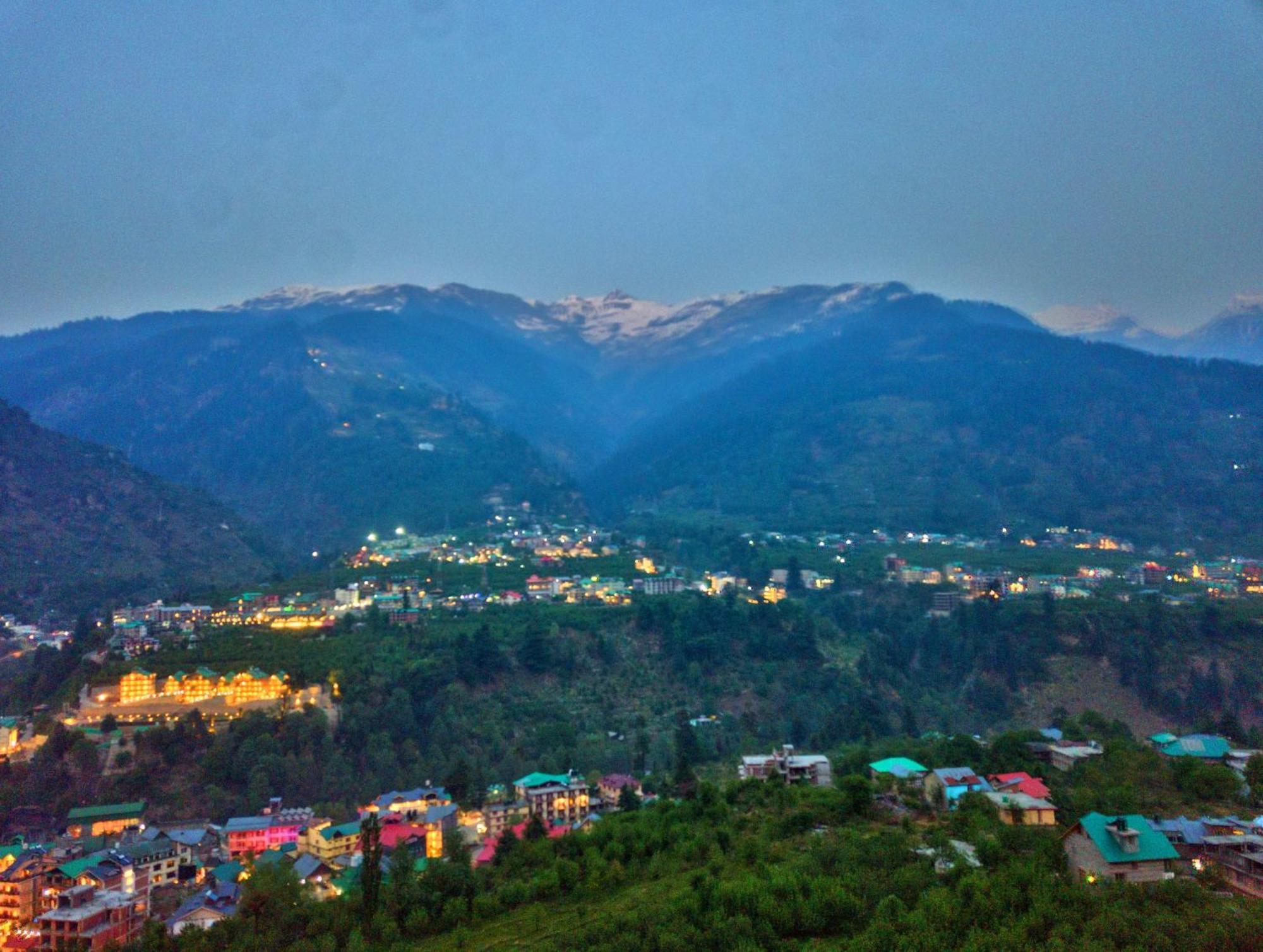 Hotel Swastik Grand Manali Zewnętrze zdjęcie