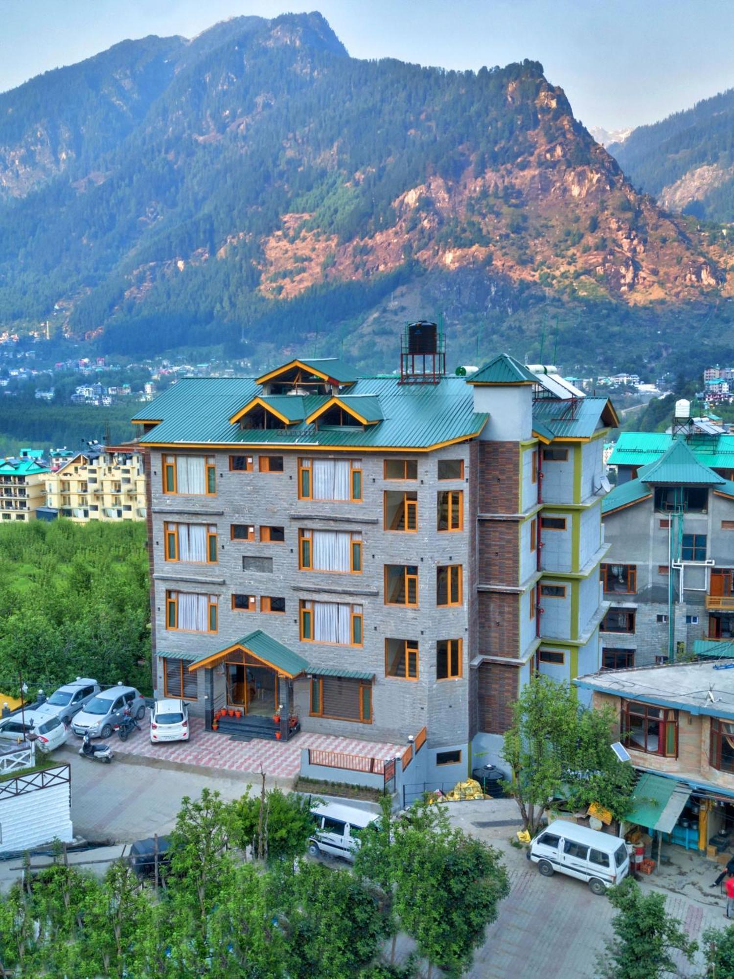 Hotel Swastik Grand Manali Zewnętrze zdjęcie